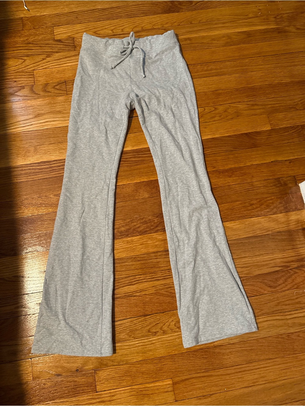 ALO Yoga Sway Bootcut Sweatpant - Picture 3 of 4
